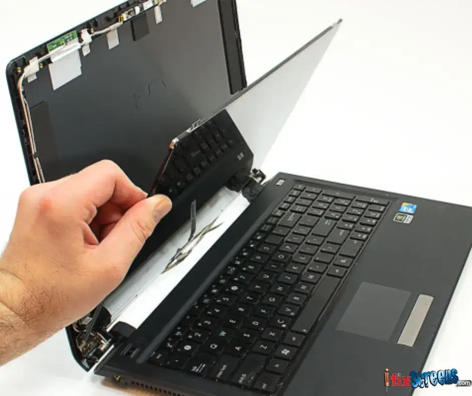 How To Choose The Right Laptop Screen Repair Service