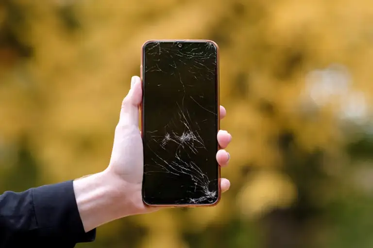 Mobile Phone Screens - Avoiding Breaks And Scratches