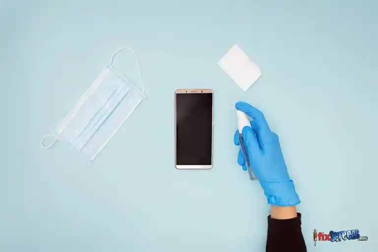 How To Maintain A Clean Phone Screen: Phone Or Tablet Screen